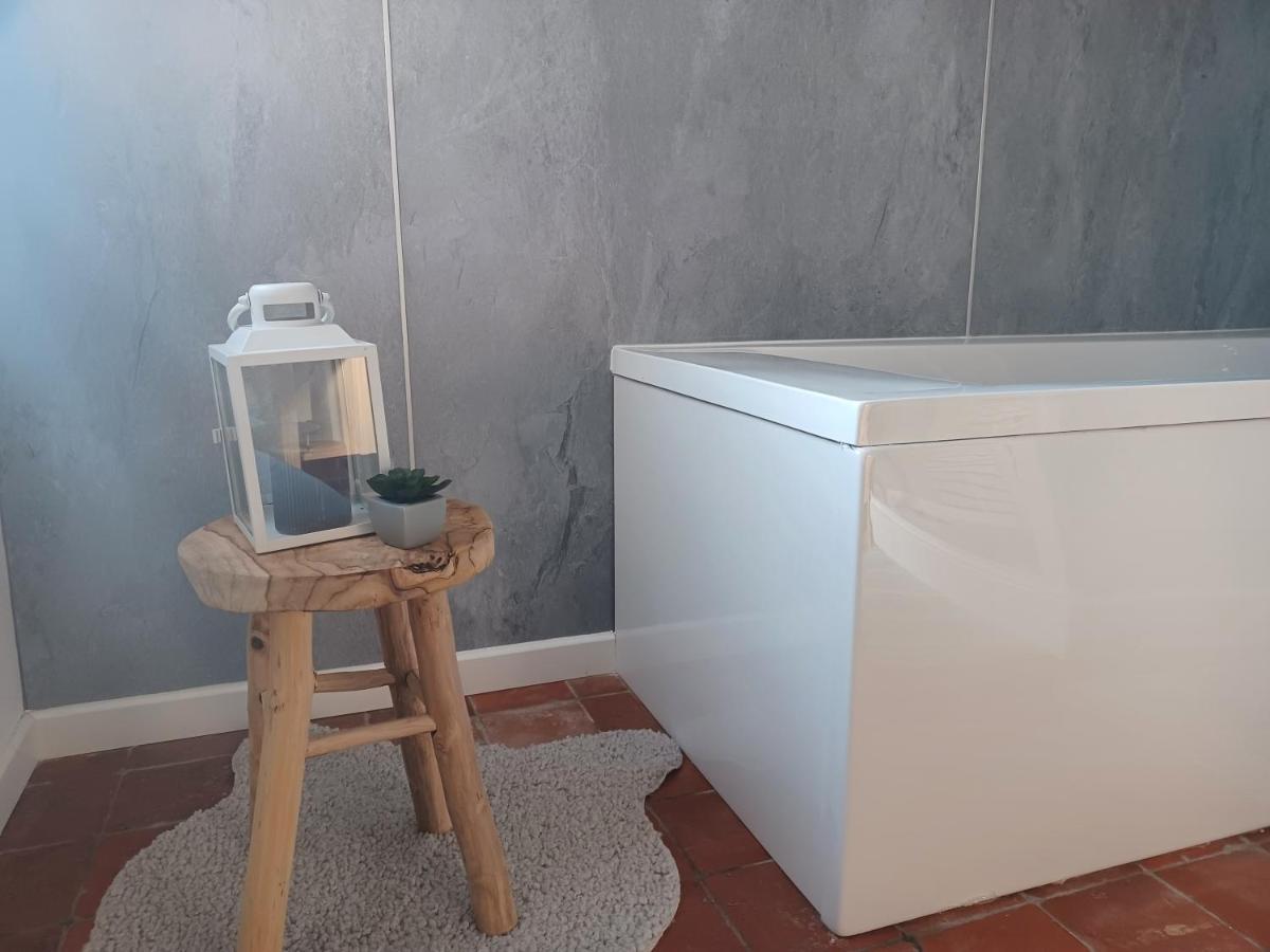 Le Refuge De Normandie Avec Spa Et Cheminee Mesnieres-en-Bray Екстериор снимка